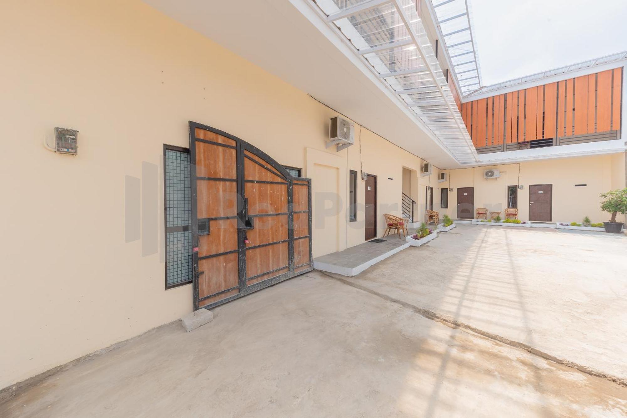 Rumah Panda Guesthouse Redpartner Tangkil  Luaran gambar